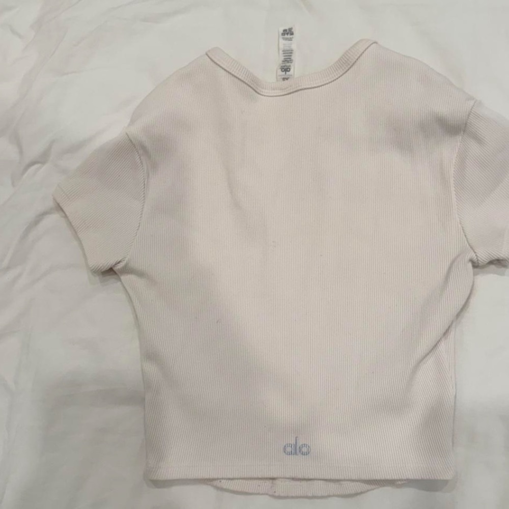 ALO Yoga cropped tee